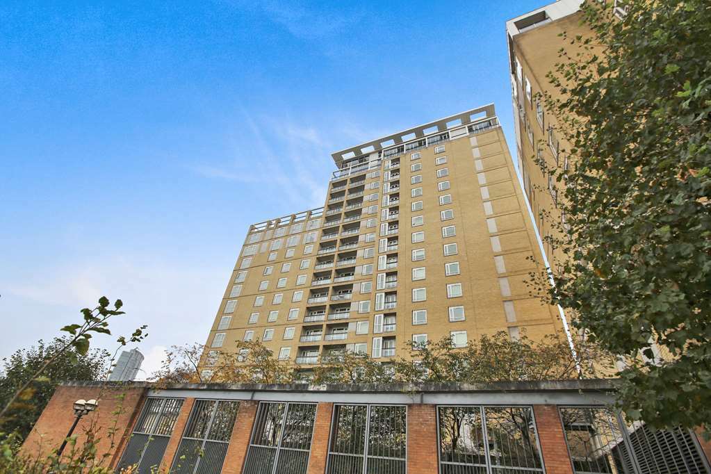 Circus Apartments Canary Wharf Лондон Экстерьер фото